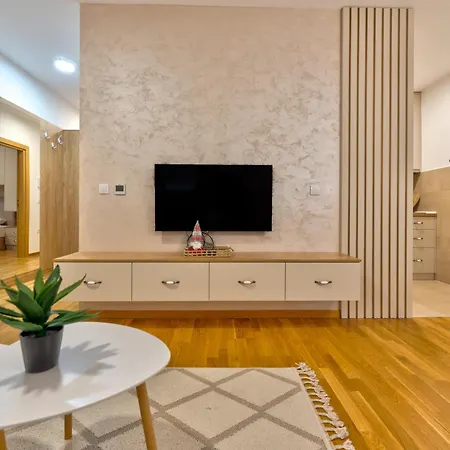 Idila Apartment *